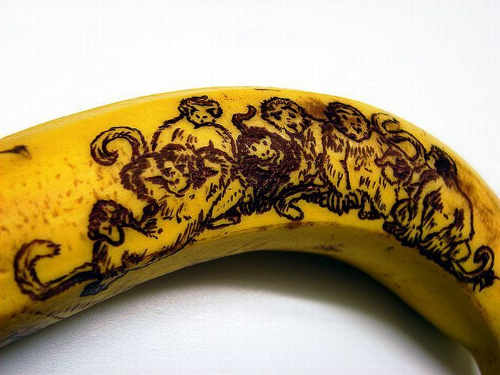 Как нарисовать шкурку от банана. Как нарисовать банан и раскраска банан. Заканчиваем рисовать банан